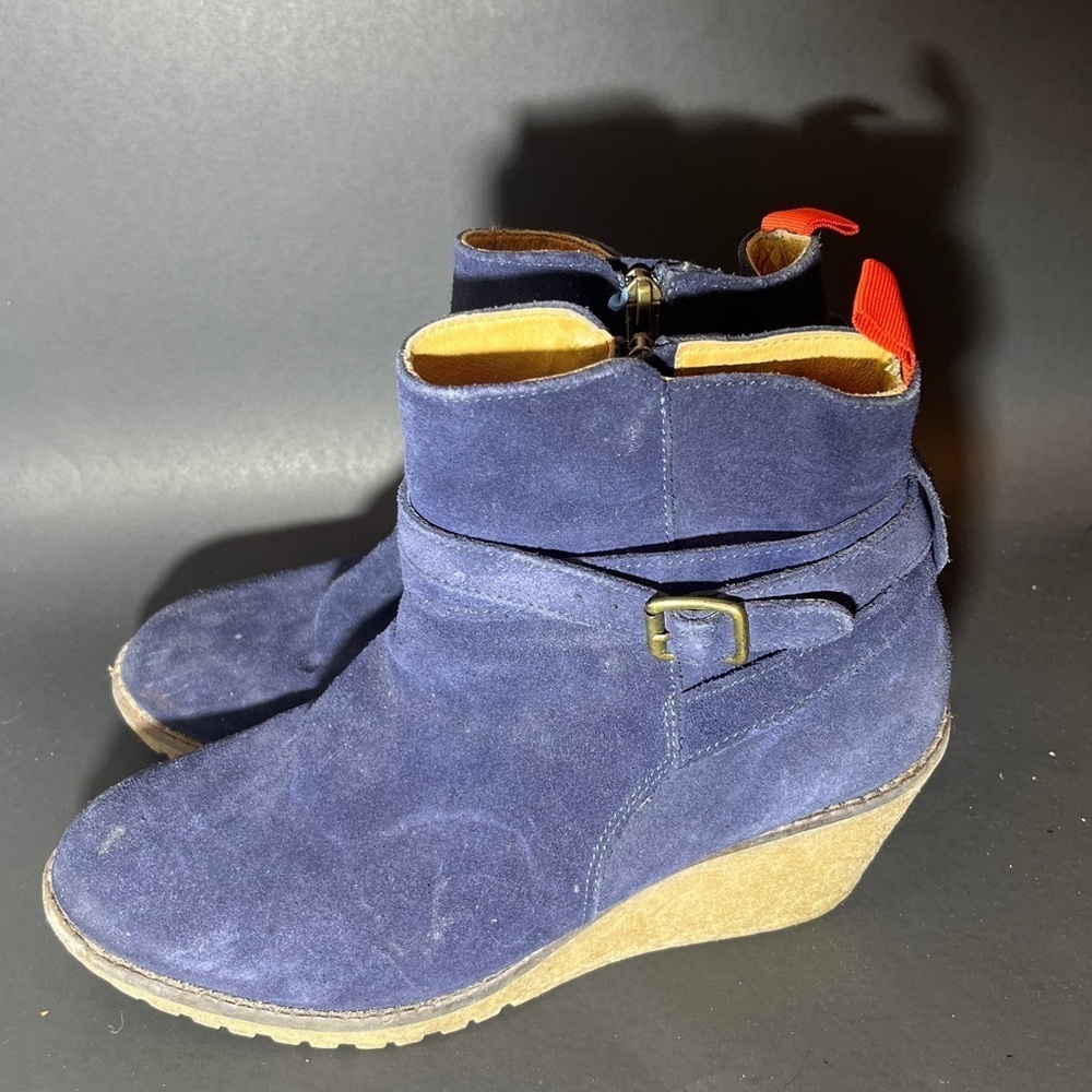 Boden blue wedge suede booties zipper side comfy size 40